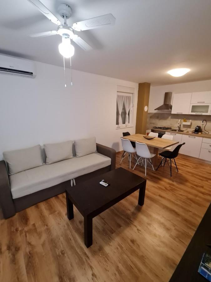 Delfin Vidalici Apartman Appartement Kustići Buitenkant foto